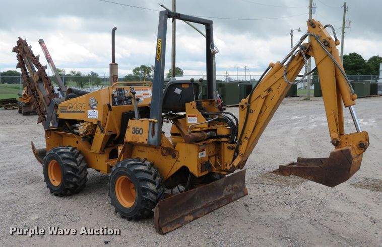 image for item DE8195 1997 Case 360 trencher