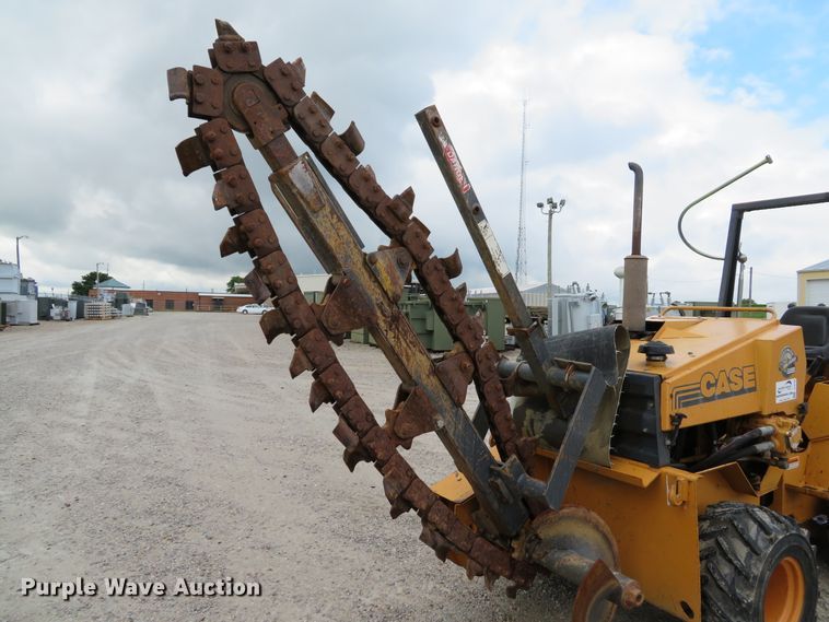 image for item DE8195 1997 Case 360 trencher