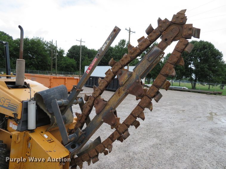 image for item DE8195 1997 Case 360 trencher