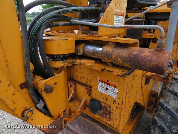 image for item DE8195 1997 Case 360 trencher