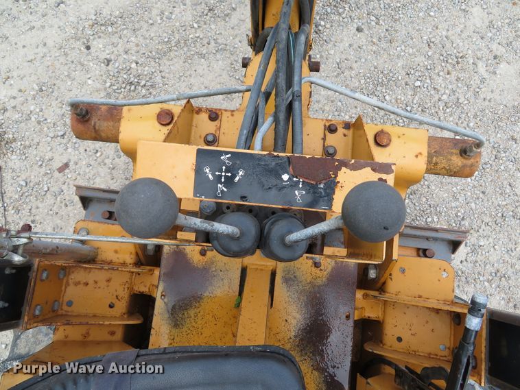 image for item DE8195 1997 Case 360 trencher