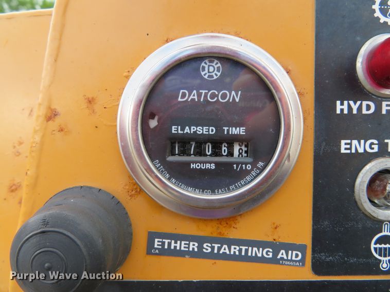 image for item DE8195 1997 Case 360 trencher