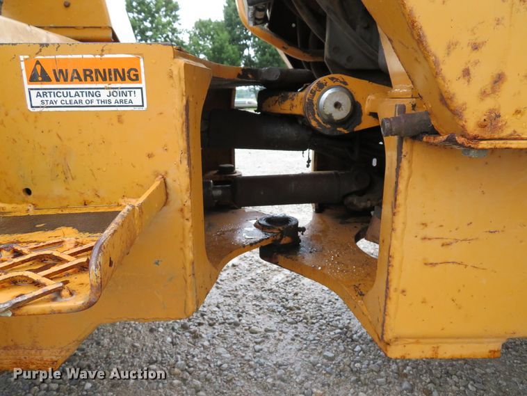 image for item DE8195 1997 Case 360 trencher