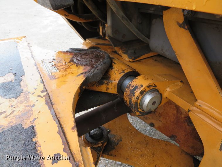 image for item DE8195 1997 Case 360 trencher