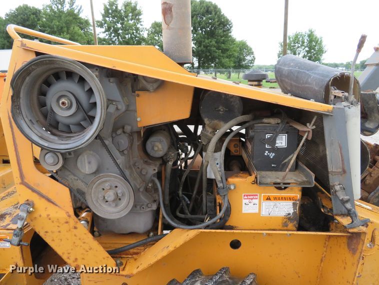 image for item DE8195 1997 Case 360 trencher