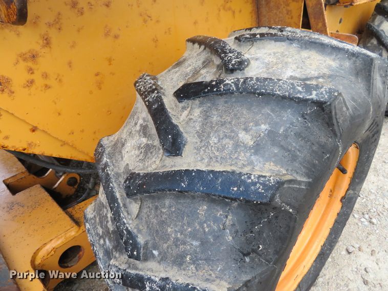 image for item DE8195 1997 Case 360 trencher