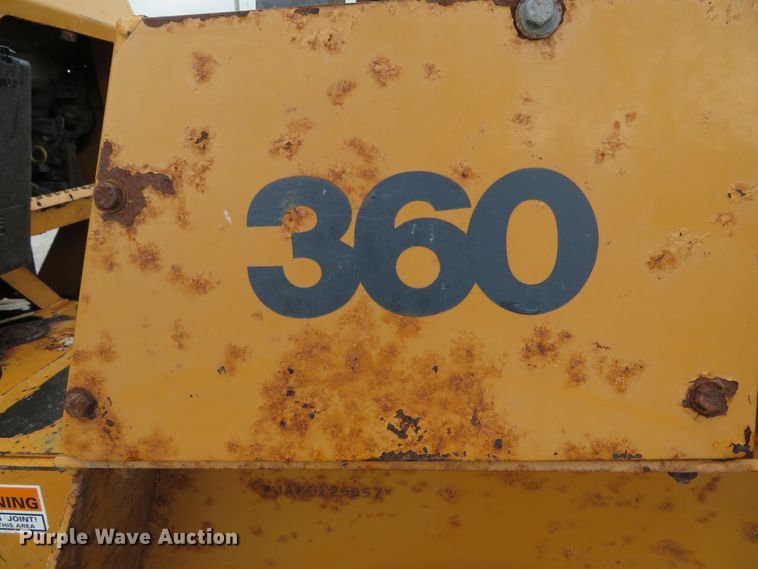 image for item DE8195 1997 Case 360 trencher