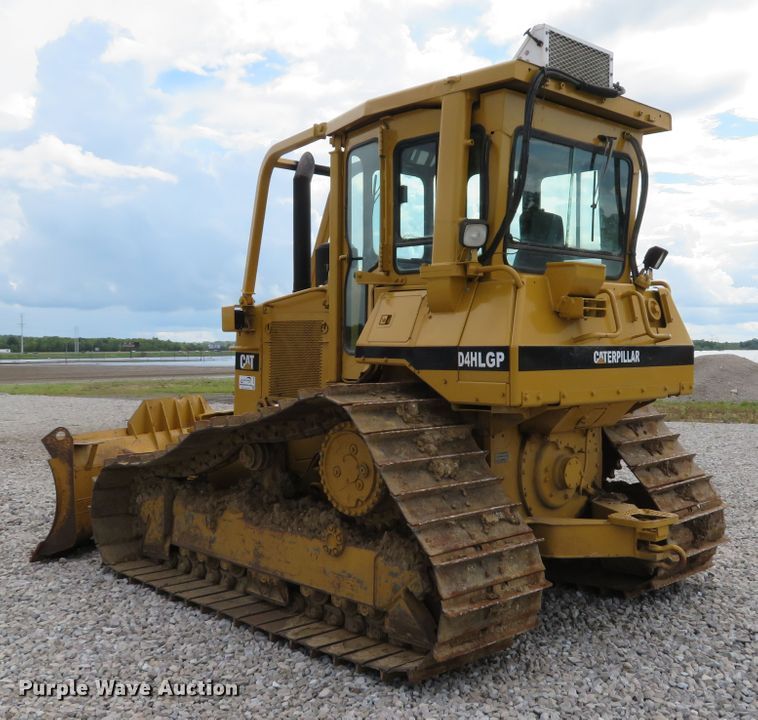 image for item DE8198 1996 Caterpillar D4H LGP dozer
