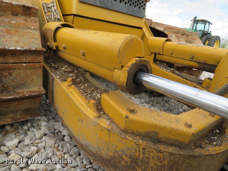 image for item DE8198 1996 Caterpillar D4H LGP dozer
