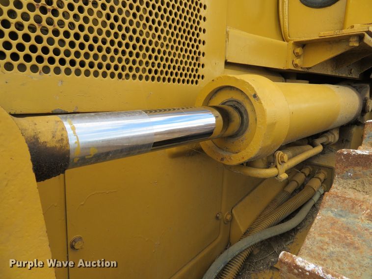 image for item DE8198 1996 Caterpillar D4H LGP dozer