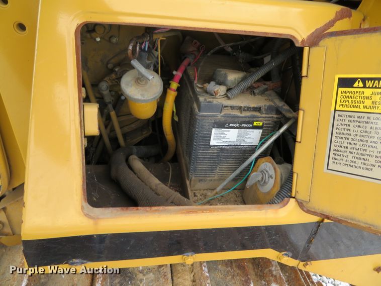 image for item DE8198 1996 Caterpillar D4H LGP dozer