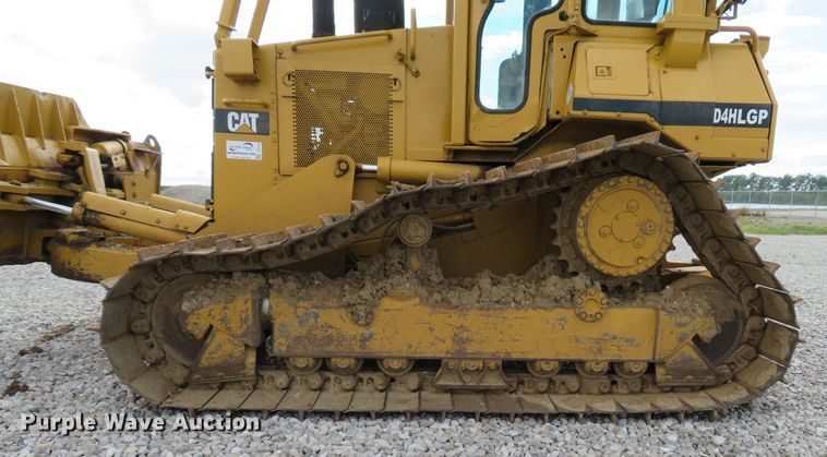 image for item DE8198 1996 Caterpillar D4H LGP dozer