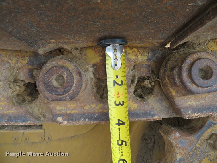 image for item DE8198 1996 Caterpillar D4H LGP dozer