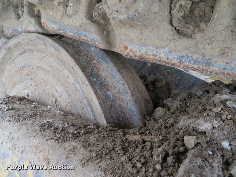 image for item DE8198 1996 Caterpillar D4H LGP dozer