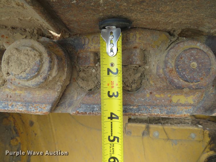 image for item DE8198 1996 Caterpillar D4H LGP dozer