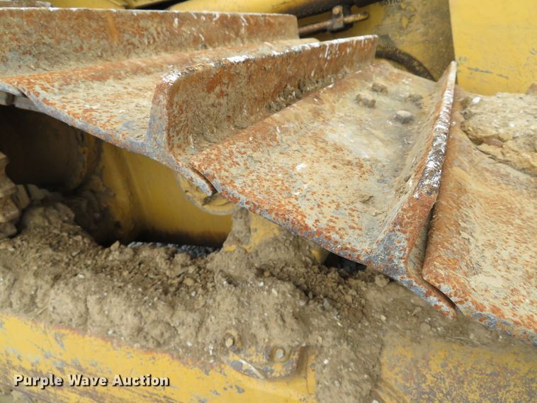 image for item DE8198 1996 Caterpillar D4H LGP dozer
