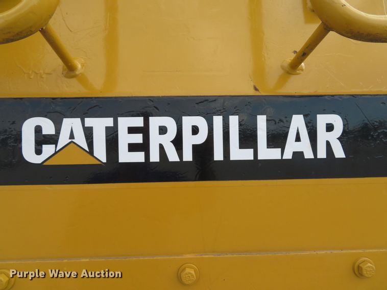 image for item DE8198 1996 Caterpillar D4H LGP dozer
