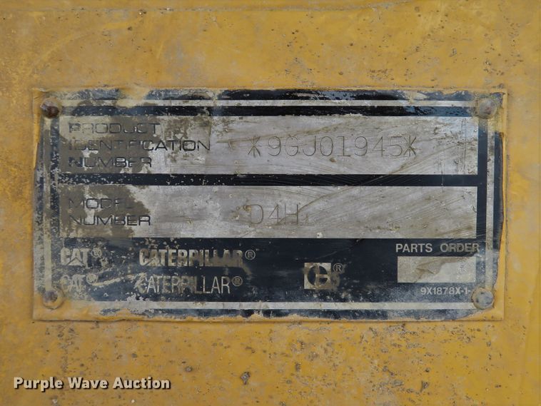 image for item DE8198 1996 Caterpillar D4H LGP dozer