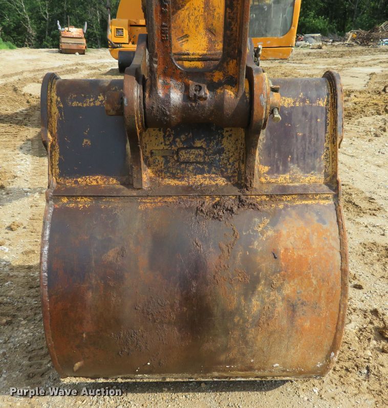 image for item DE8199 1995 Hyundai Robex 180LC-3 excavator