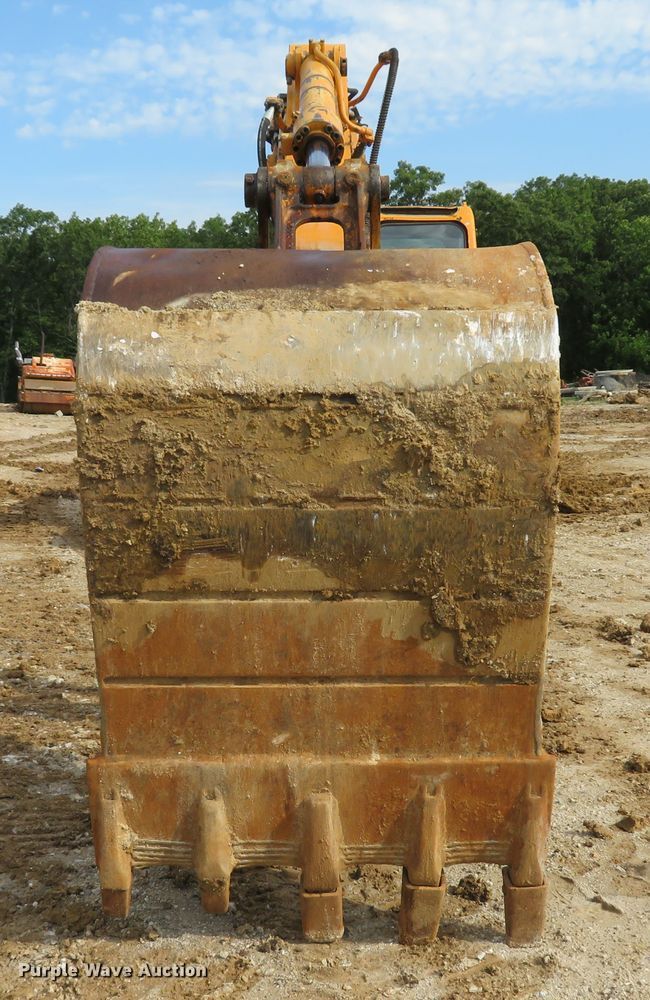 image for item DE8199 1995 Hyundai Robex 180LC-3 excavator