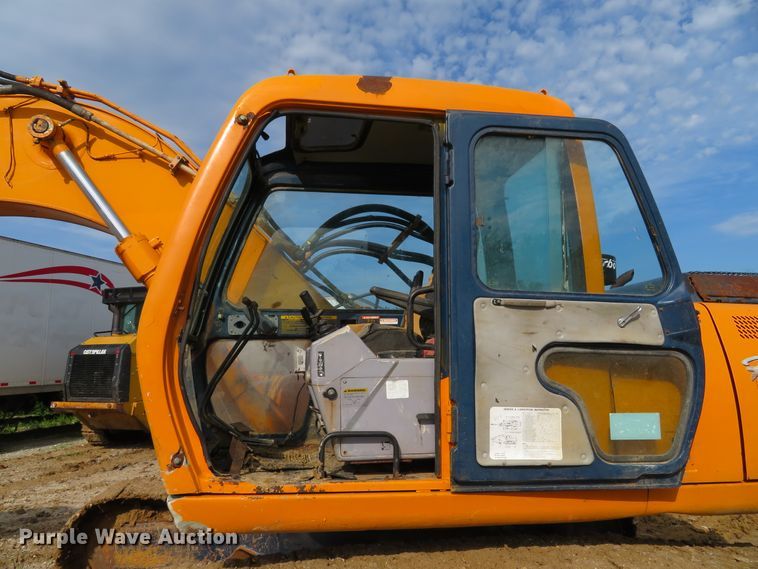 image for item DE8199 1995 Hyundai Robex 180LC-3 excavator
