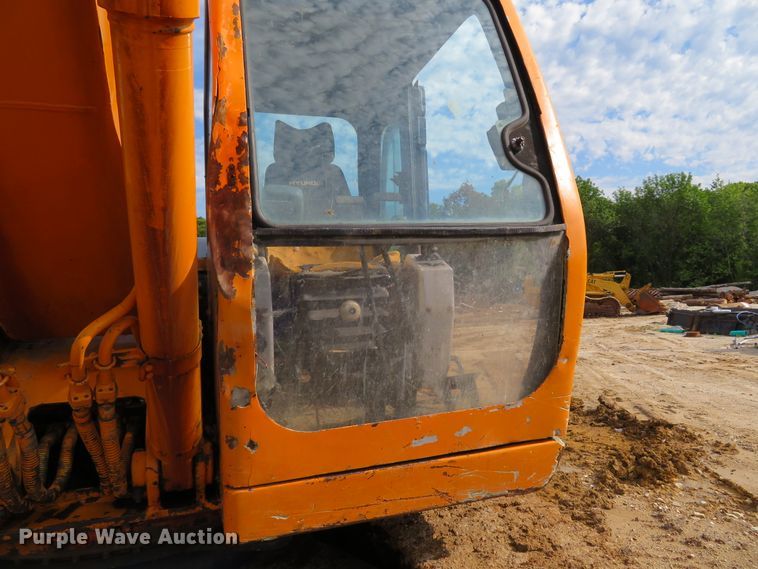 image for item DE8199 1995 Hyundai Robex 180LC-3 excavator