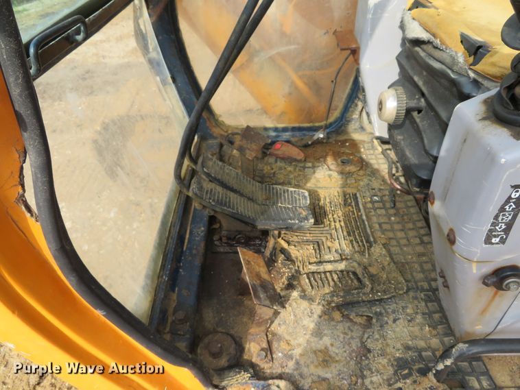image for item DE8199 1995 Hyundai Robex 180LC-3 excavator