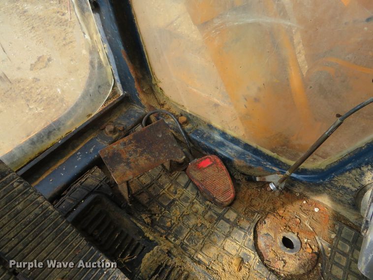 image for item DE8199 1995 Hyundai Robex 180LC-3 excavator