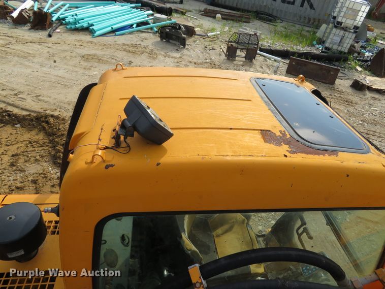 image for item DE8199 1995 Hyundai Robex 180LC-3 excavator