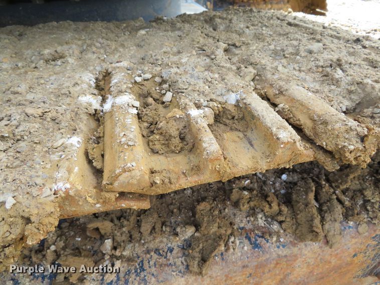 image for item DE8199 1995 Hyundai Robex 180LC-3 excavator