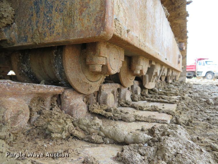 image for item DE8199 1995 Hyundai Robex 180LC-3 excavator