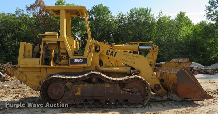 image for item DE8200 1993 Caterpillar 963 track loader