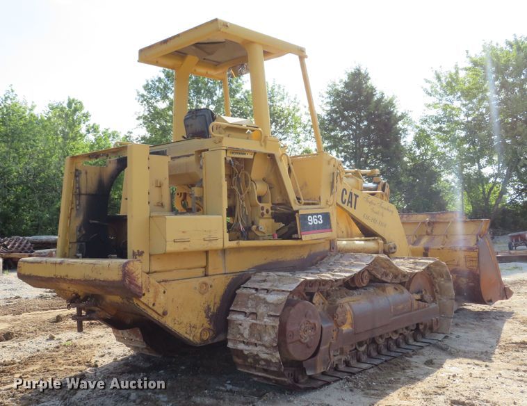 image for item DE8200 1993 Caterpillar 963 track loader