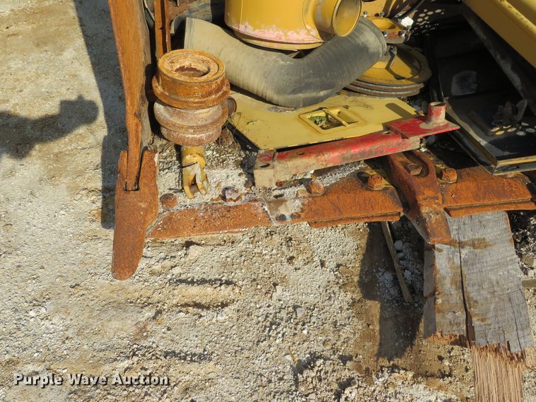 image for item DE8200 1993 Caterpillar 963 track loader