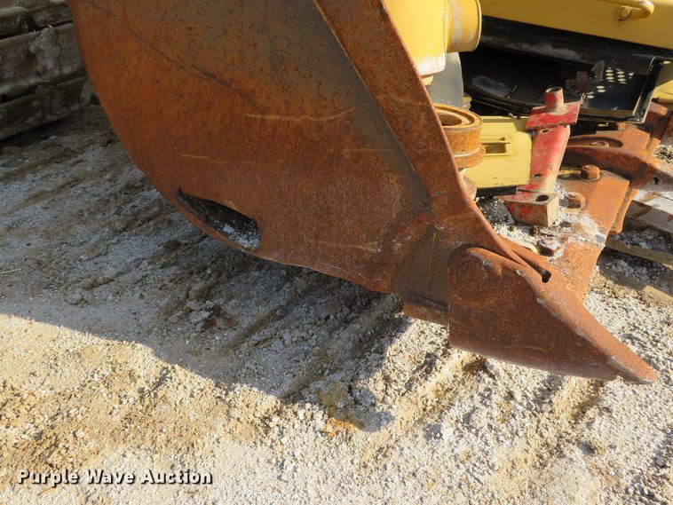 image for item DE8200 1993 Caterpillar 963 track loader