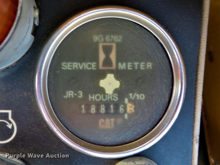 image for item DE8200 1993 Caterpillar 963 track loader