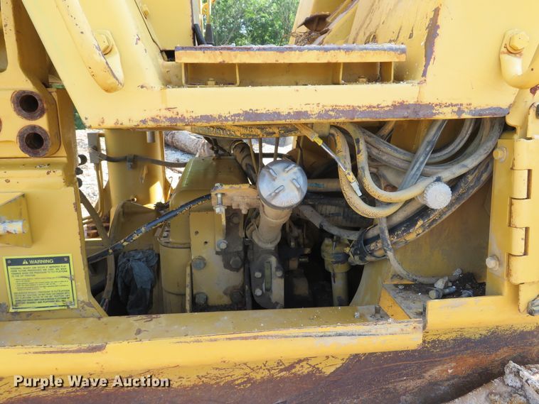 image for item DE8200 1993 Caterpillar 963 track loader