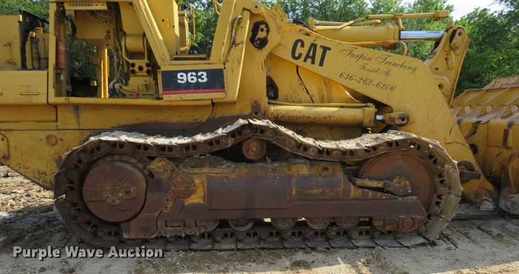 image for item DE8200 1993 Caterpillar 963 track loader