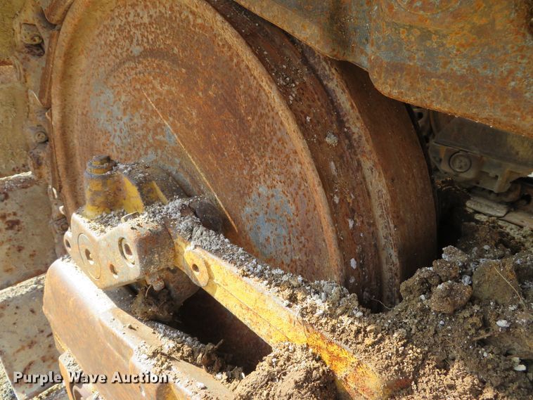 image for item DE8200 1993 Caterpillar 963 track loader