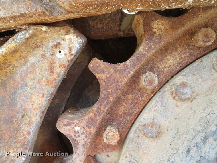 image for item DE8200 1993 Caterpillar 963 track loader