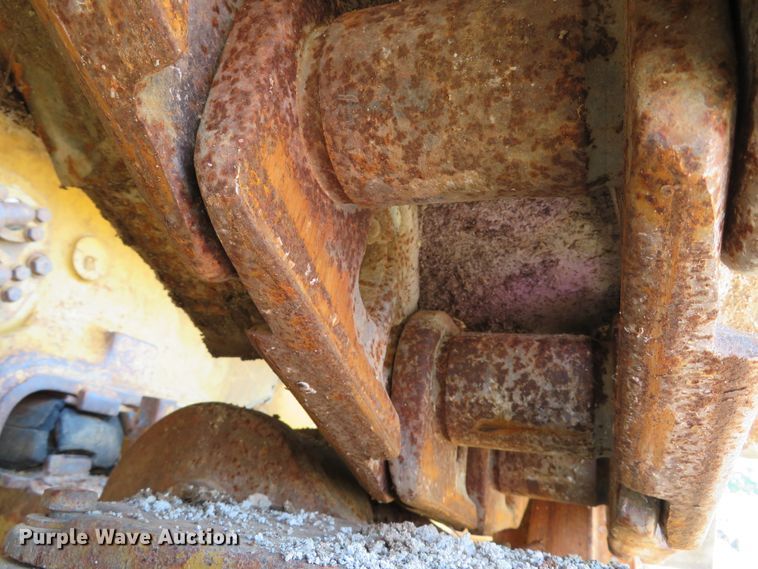 image for item DE8200 1993 Caterpillar 963 track loader