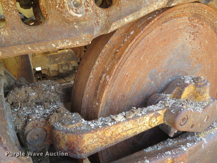 image for item DE8200 1993 Caterpillar 963 track loader