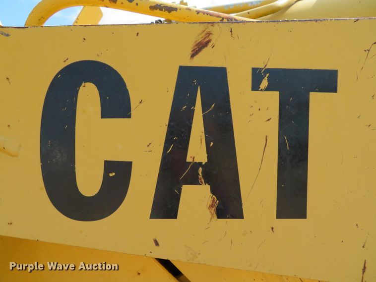 image for item DE8200 1993 Caterpillar 963 track loader