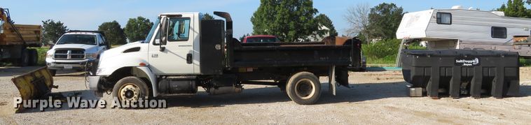 image for item DE8201 2006 International 4300 dump truck