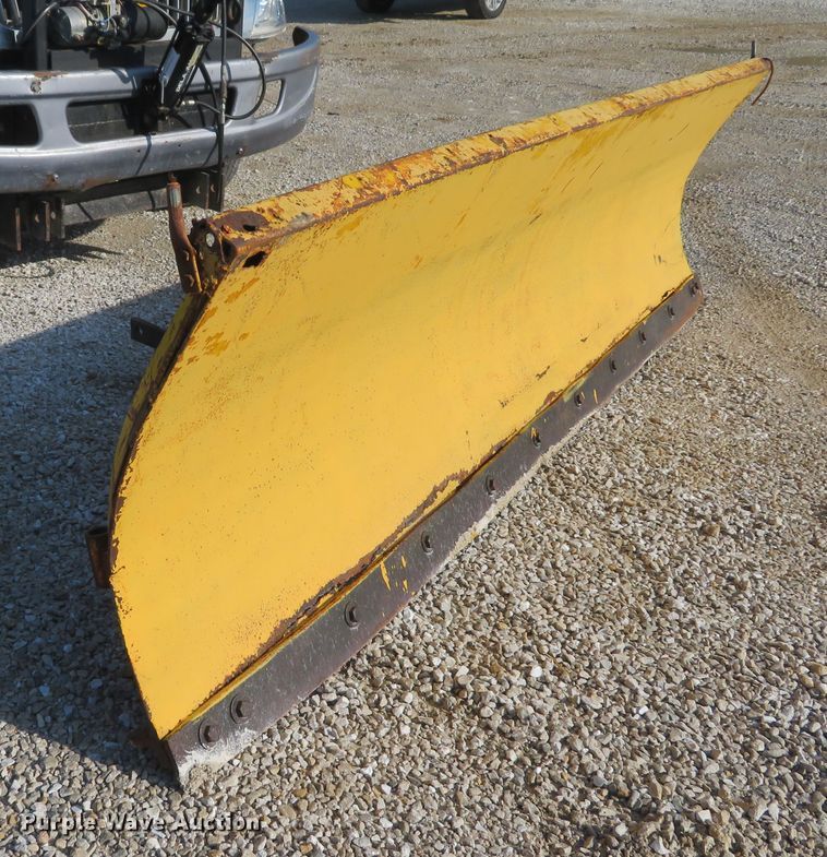 image for item DE8201 2006 International 4300 dump truck