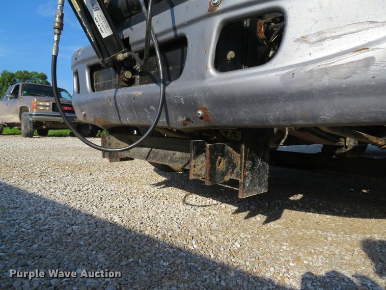 image for item DE8201 2006 International 4300 dump truck