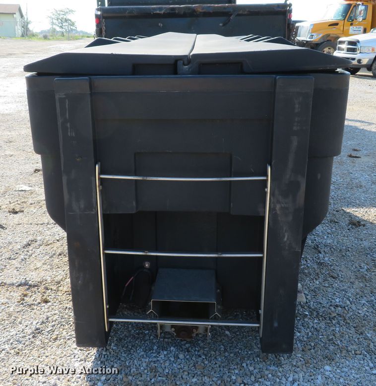 image for item DE8201 2006 International 4300 dump truck