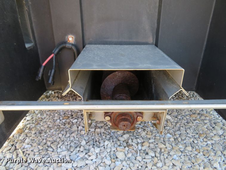 image for item DE8201 2006 International 4300 dump truck