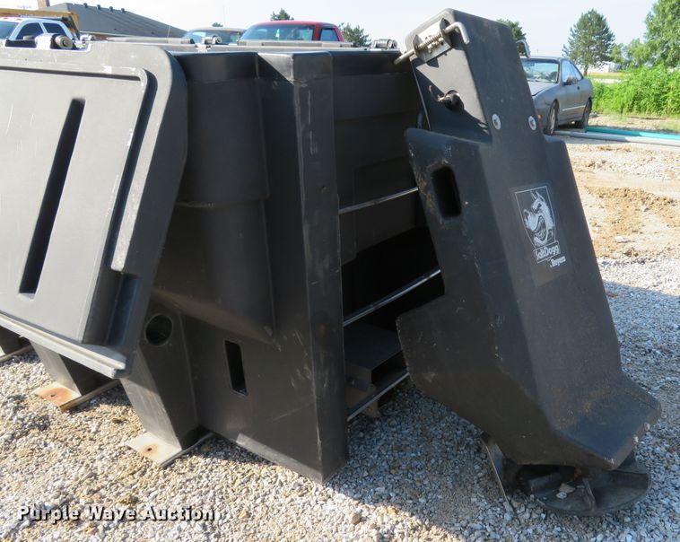 image for item DE8201 2006 International 4300 dump truck