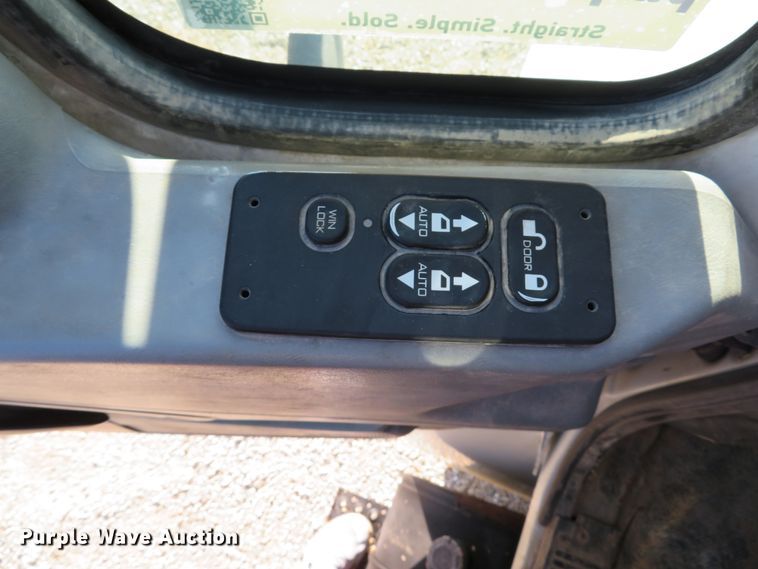 image for item DE8201 2006 International 4300 dump truck